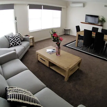 The Beardman Armidale Villa Exterior photo